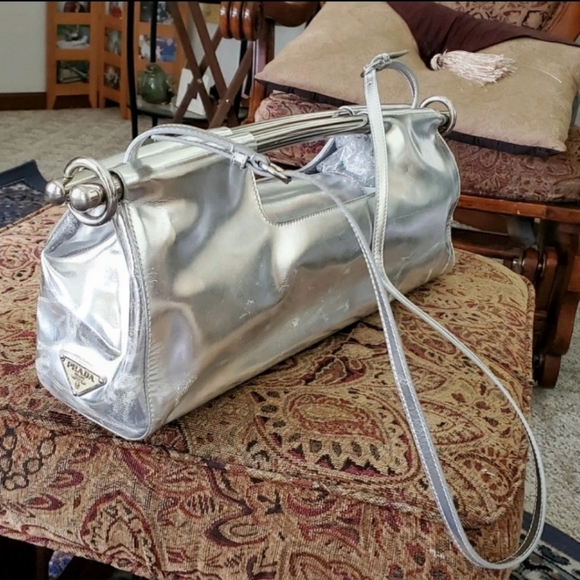(Duplicate Listing) PRADA Vitello Daino Bar in Silver· Authentic w Cards & Bag - Picture 6 of 16